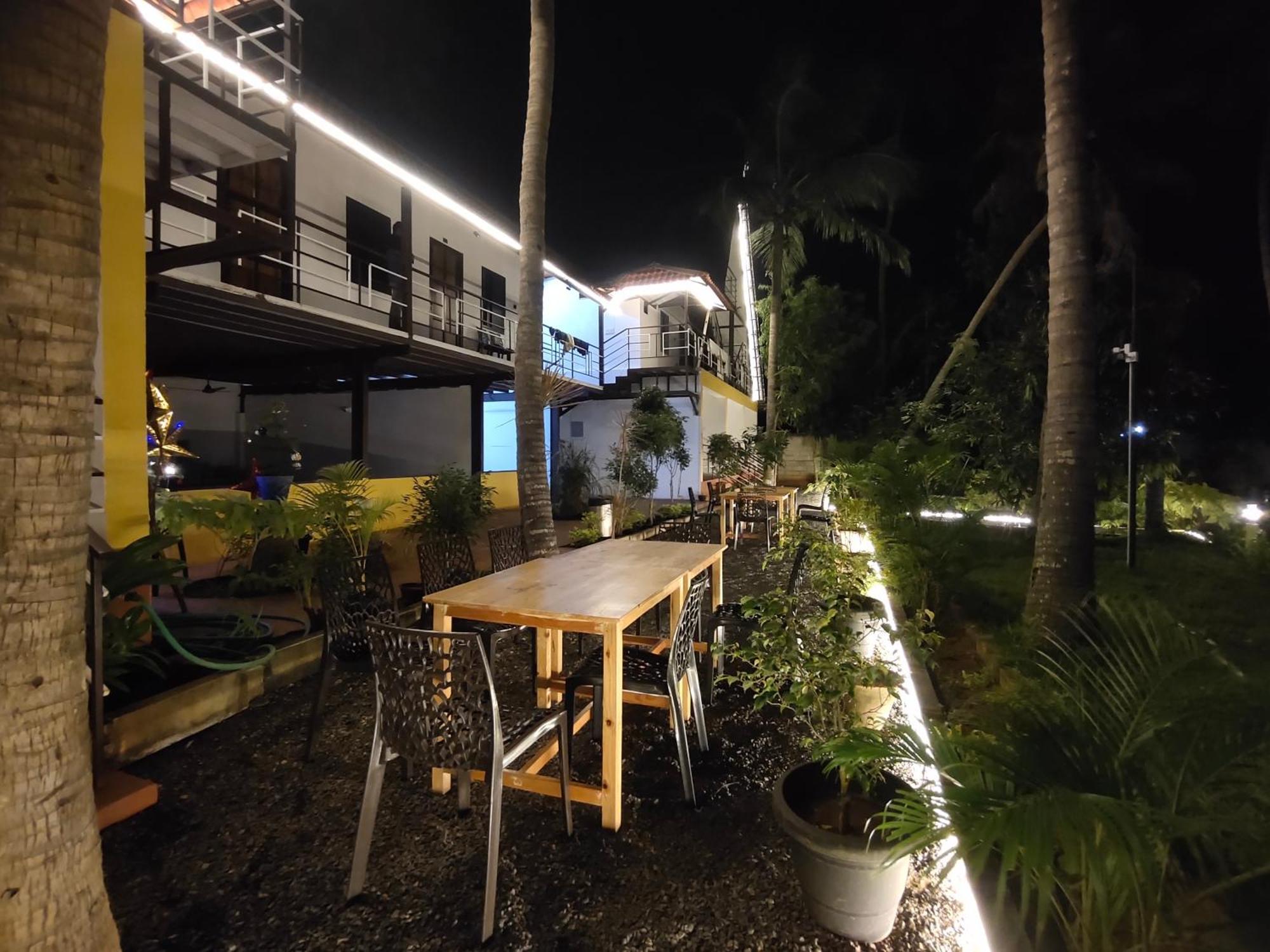Pv Cottages - Serenity Beach Puducherry Eksteriør billede